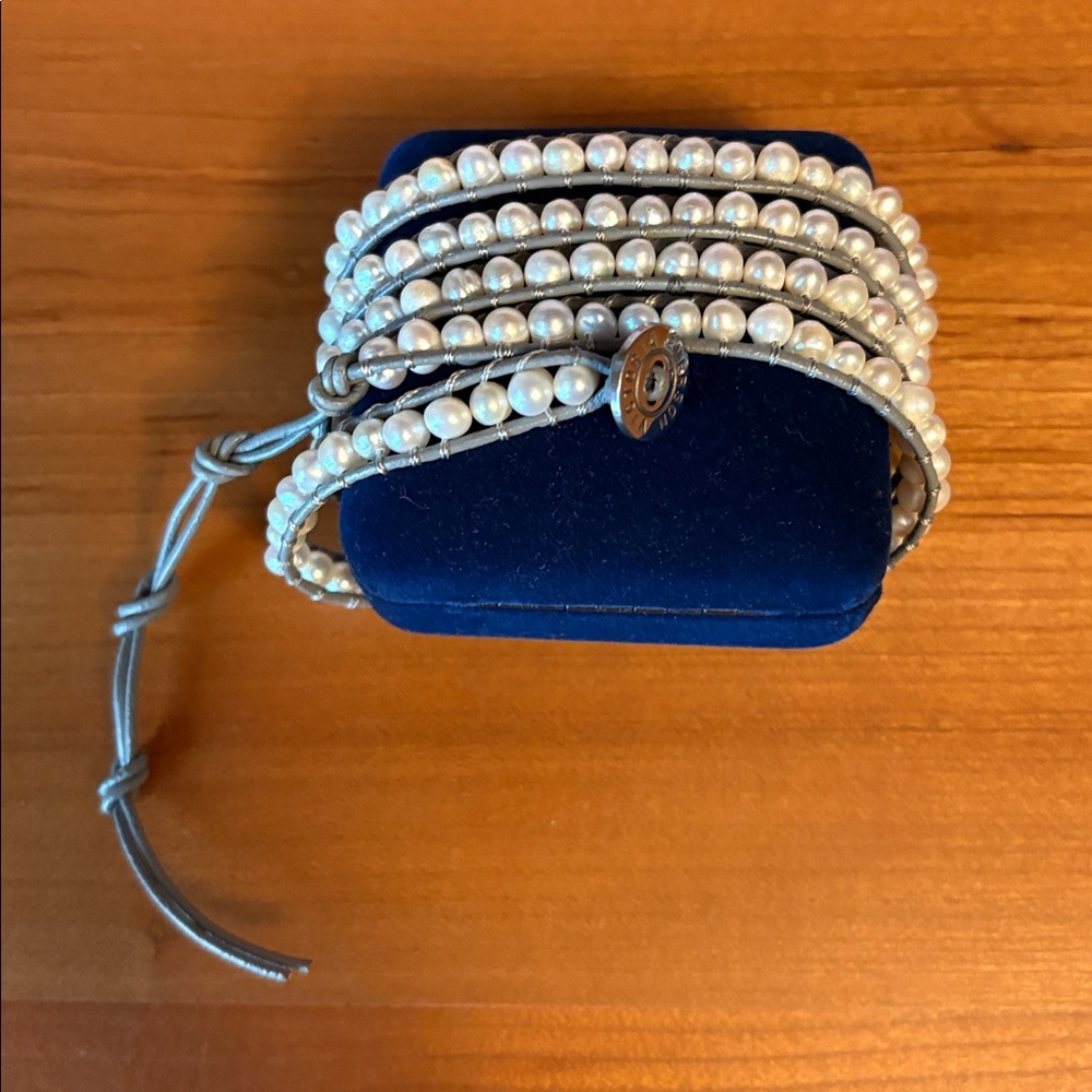 Victoria Emerson wrap Bracelet - Picture 7 of 8